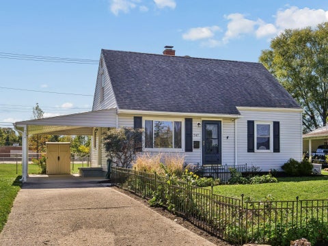Tiny photo for 747 Wainwright Drive, Columbus, OH 43224 (MLS # 226039868)