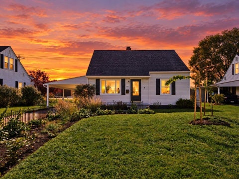 Tiny photo for 747 Wainwright Drive, Columbus, OH 43224 (MLS # 226039868)