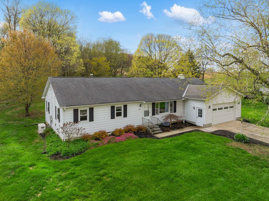 201 Rodmick Street, Danville, Ohio image 2