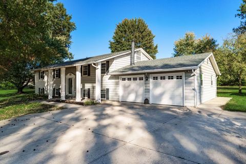 Photo of 13714 Wagram Road, Pickerington, OH 43147 (MLS # 225040297)