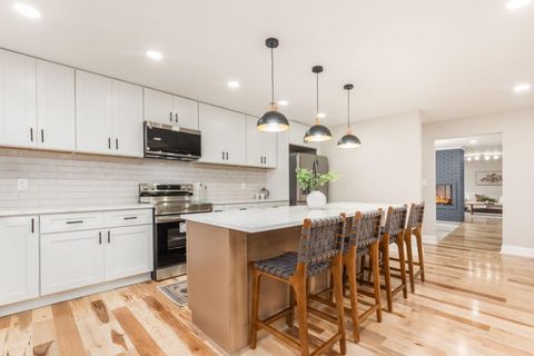 Tiny photo for 1120 Morning Street, Worthington, OH 43085 (MLS # 225044077)