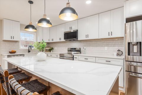 Tiny photo for 1120 Morning Street, Worthington, OH 43085 (MLS # 225044077)