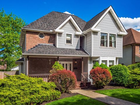 Photo of 238 N Cassady Avenue, Bexley, OH 43209 (MLS # 226016134)