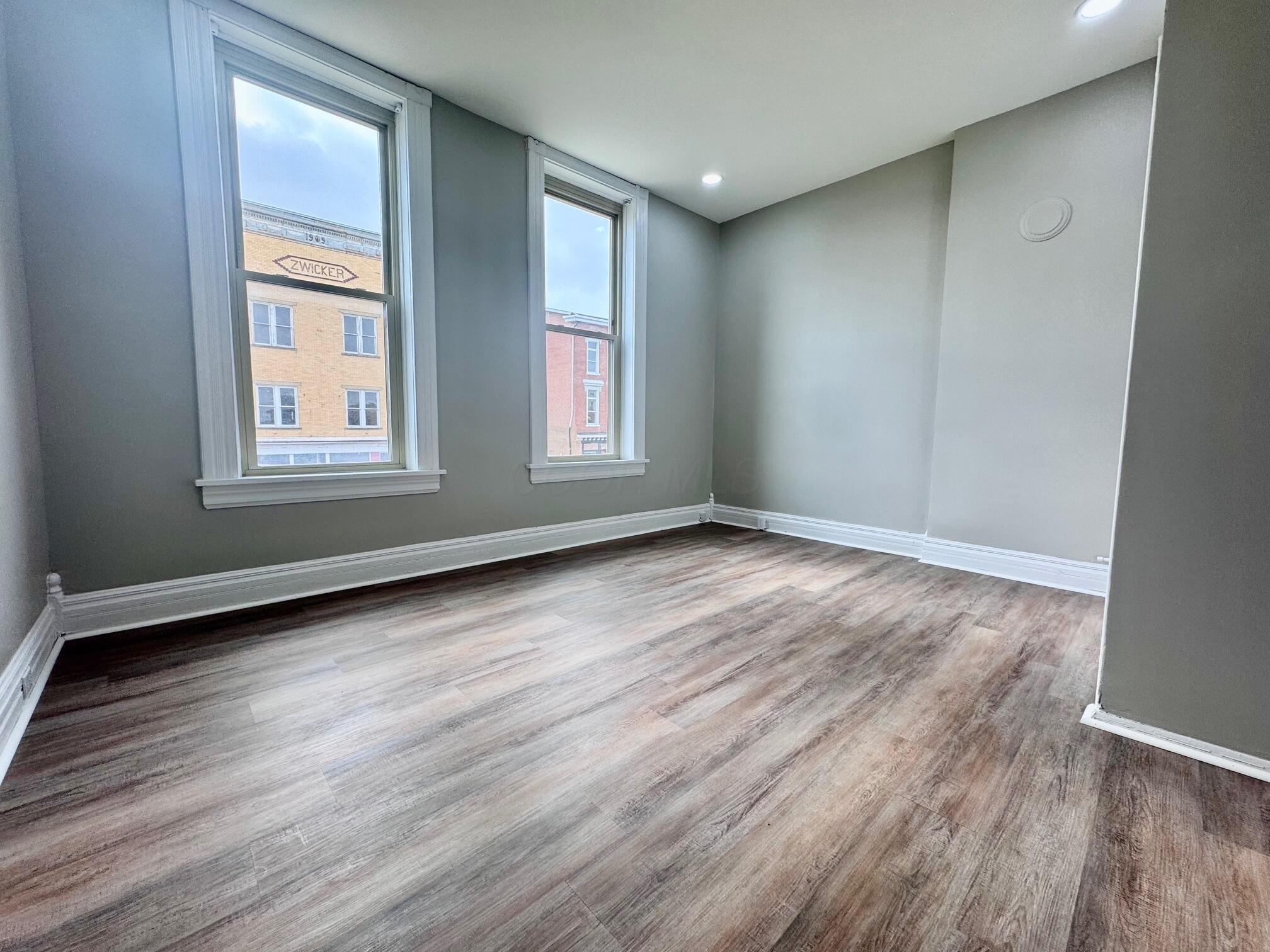 116 E Main Street E