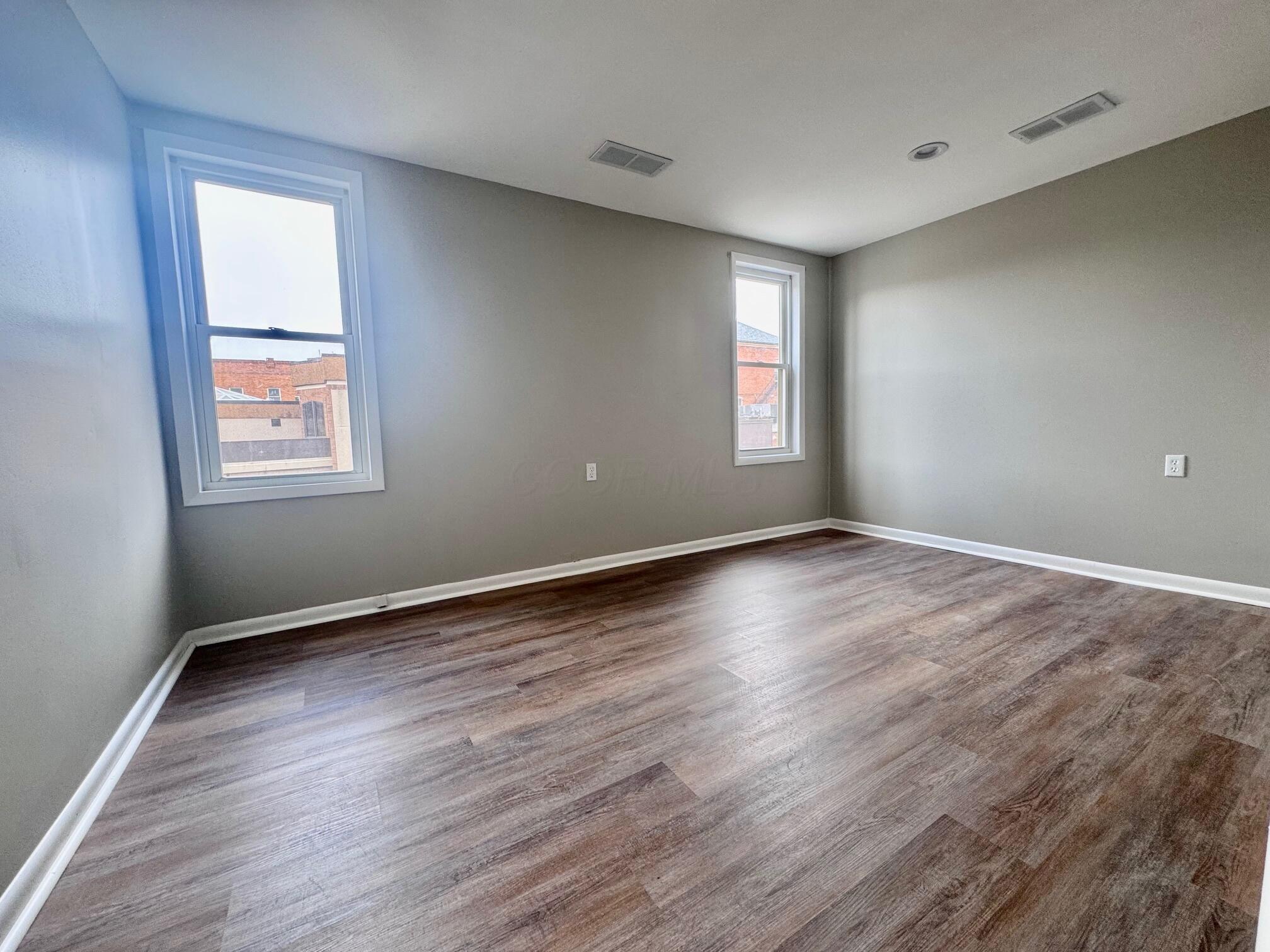 116 E Main Street E