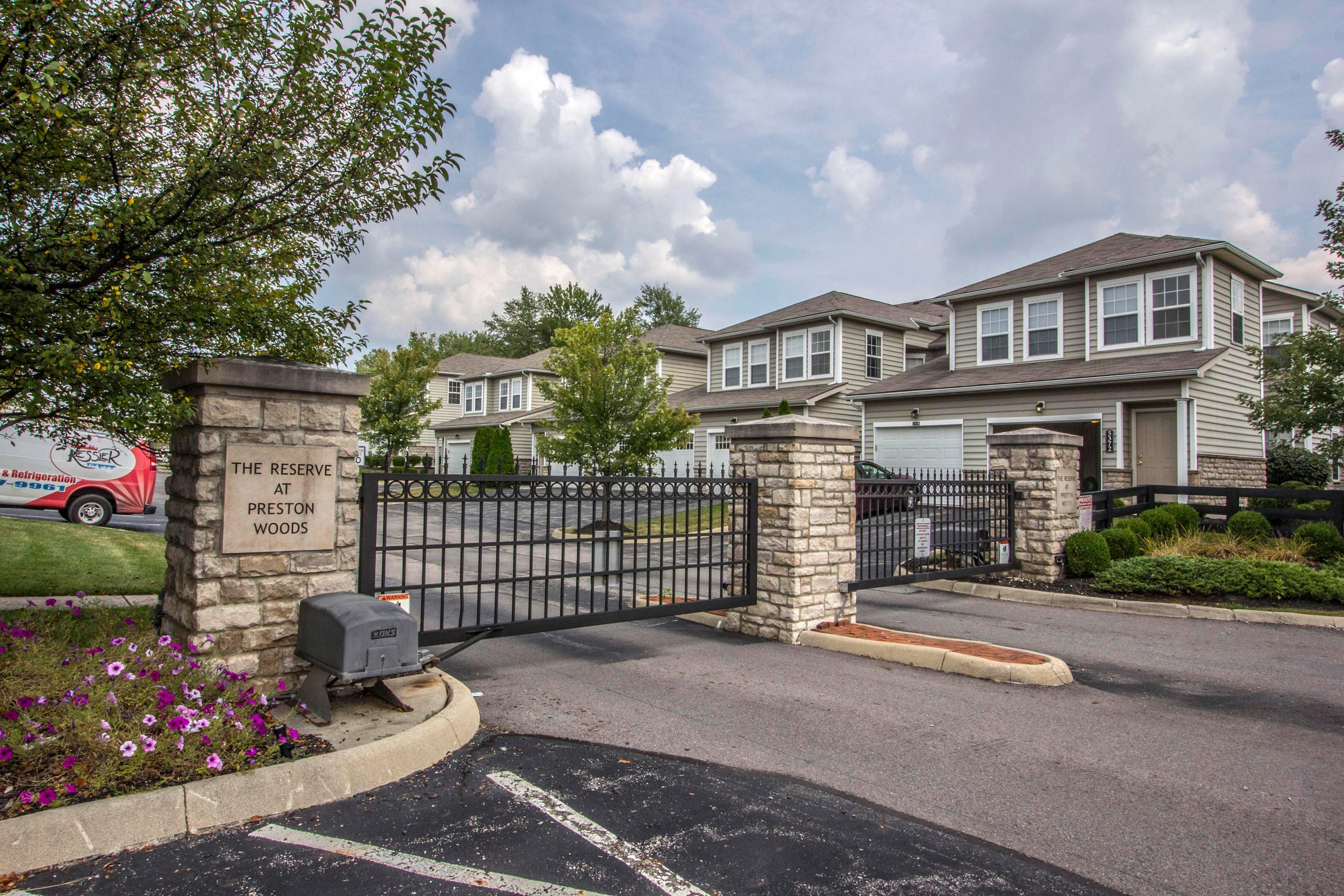 6151 Sowerby Lane