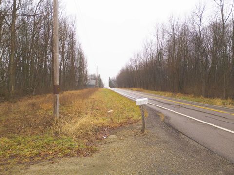 Photo of 12025 Pleasant Valley Road NE, Frazeysburg, OH 43822 (MLS # 226001746)