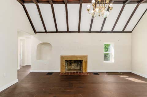 Tiny photo for 845 Sunbury Road, Columbus, OH 43219 (MLS # 226025919)