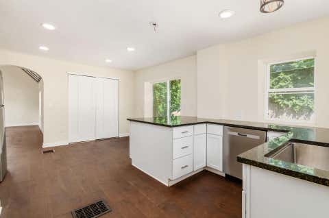 Tiny photo for 845 Sunbury Road, Columbus, OH 43219 (MLS # 226025919)