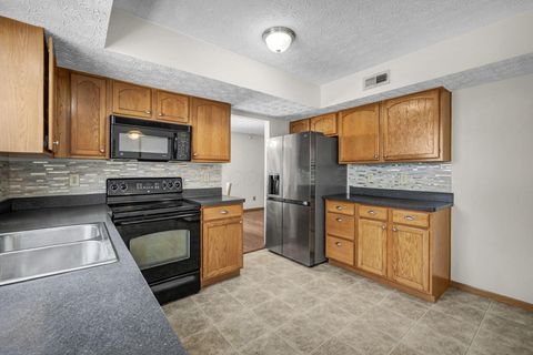 Tiny photo for 2147 Exemplar Court, Grove City, OH 43123 (MLS # 226003269)