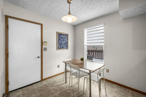 Tiny photo for 2147 Exemplar Court, Grove City, OH 43123 (MLS # 226003269)