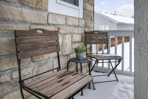 Tiny photo for 2147 Exemplar Court, Grove City, OH 43123 (MLS # 226003269)