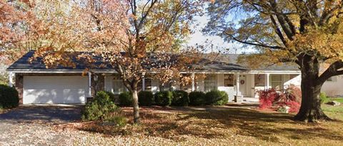 Photo of 3142 Halesworth Road, Columbus, OH 43221 (MLS # 225044272)