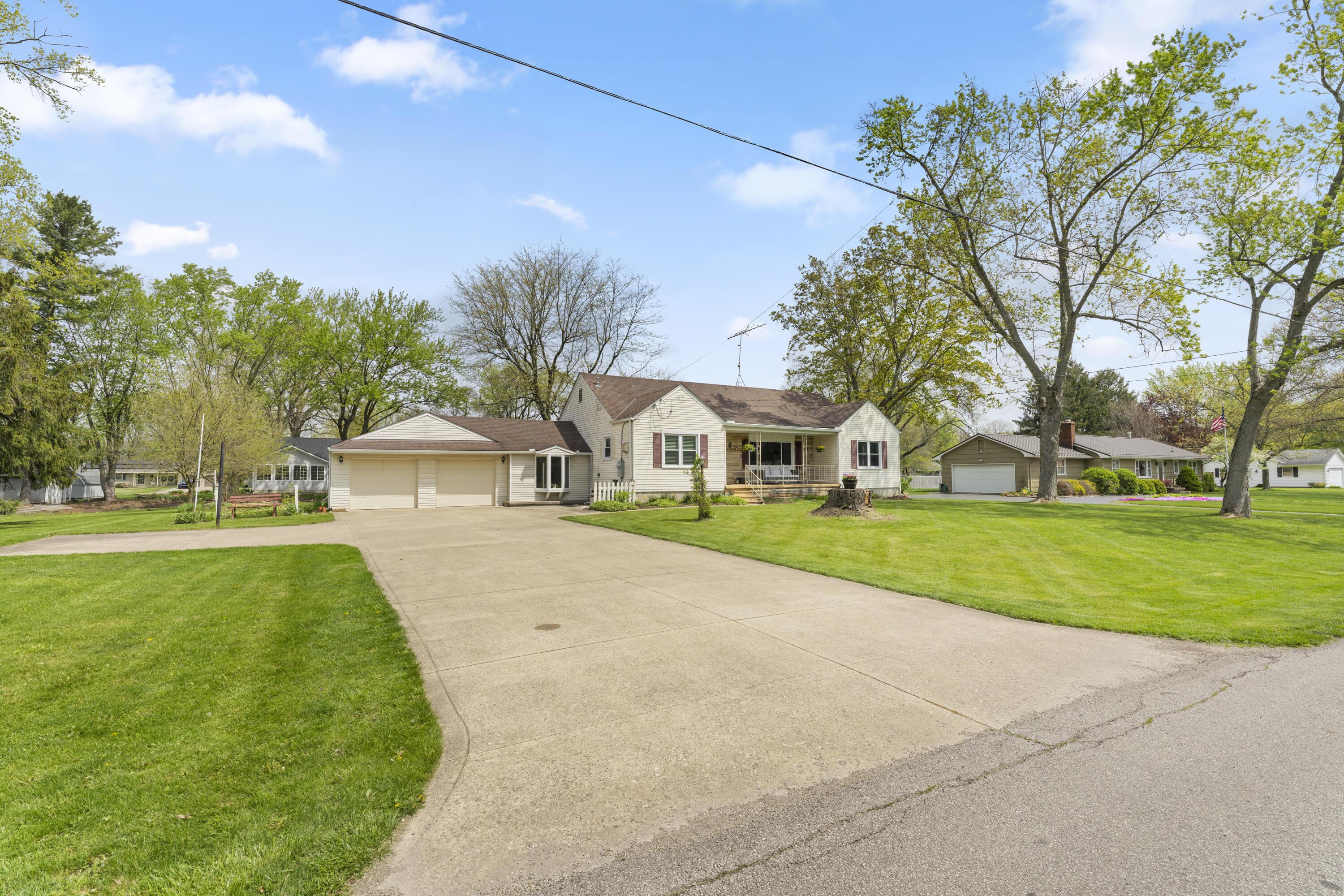 1180 Westmoor Drive, Galion, Ohio image 2