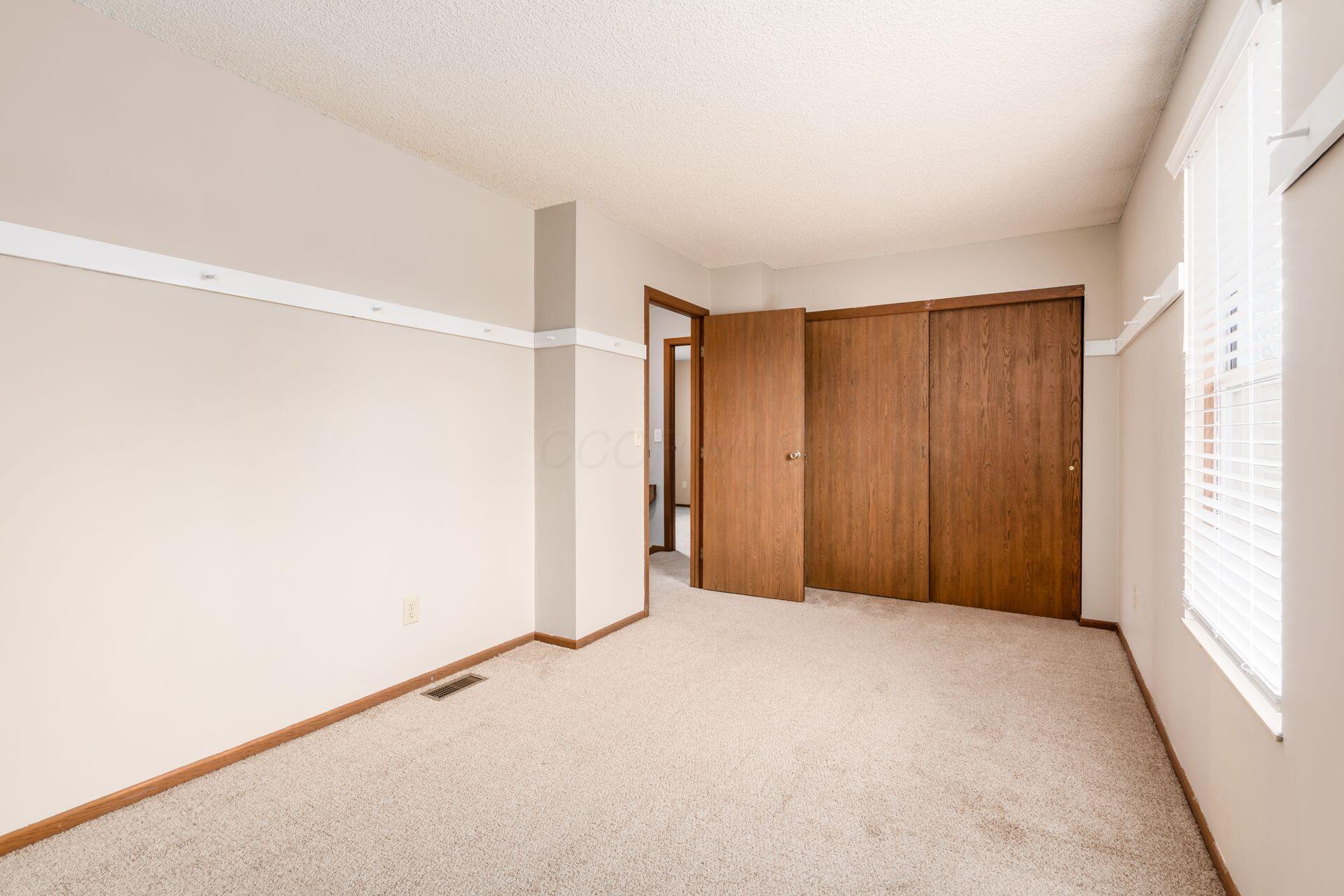 5950 Galleon Court, Hilliard, Ohio image 20
