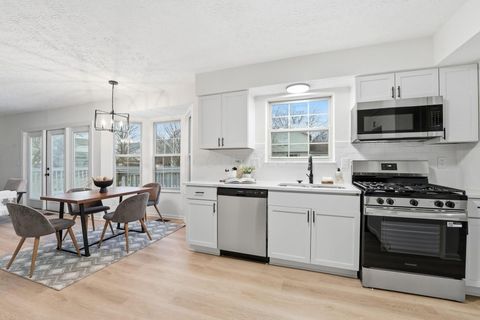 Tiny photo for 1454 Cinnamon Drive, Marysville, OH 43040 (MLS # 225045492)