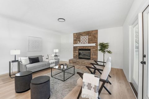 Tiny photo for 1454 Cinnamon Drive, Marysville, OH 43040 (MLS # 225045492)