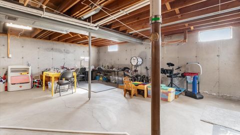 Tiny photo for 469 King Court, Newark, OH 43055 (MLS # 226005483)