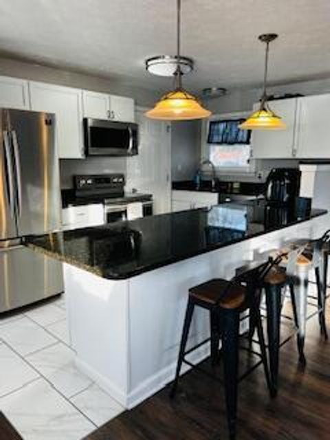 Tiny photo for 128 Ravenwood Drive, Springfield, OH 45504 (MLS # 226002408)