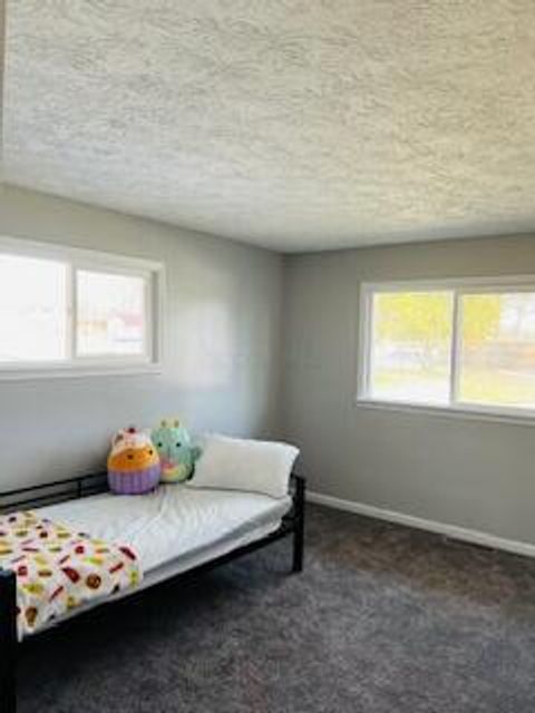 Tiny photo for 128 Ravenwood Drive, Springfield, OH 45504 (MLS # 226002408)