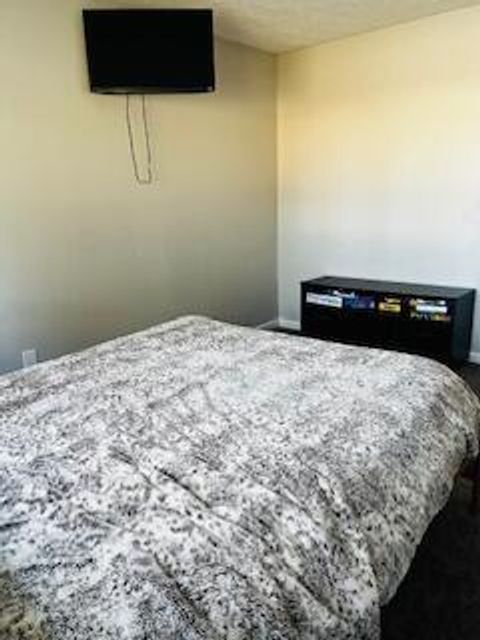 Tiny photo for 128 Ravenwood Drive, Springfield, OH 45504 (MLS # 226002408)