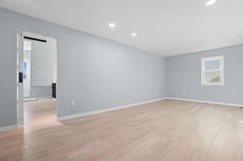 Tiny photo for 9102 Moors Place N, Dublin, OH 43017 (MLS # 225039591)