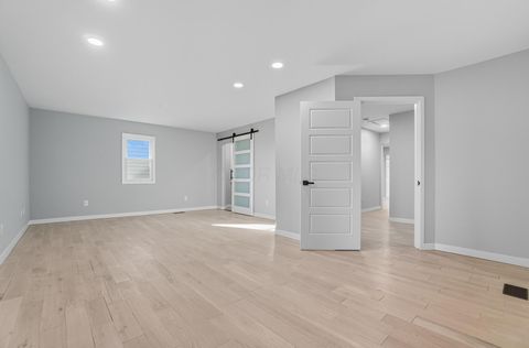 Tiny photo for 9102 Moors Place N, Dublin, OH 43017 (MLS # 225039591)
