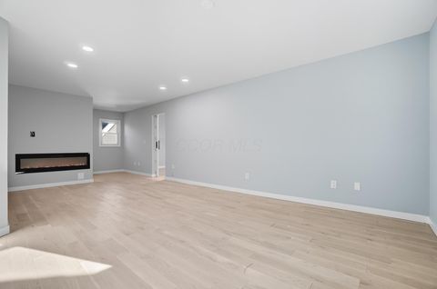 Tiny photo for 9102 Moors Place N, Dublin, OH 43017 (MLS # 225039591)