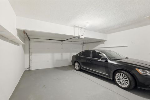 Tiny photo for 651 Cranfield Place, Columbus, OH 43213 (MLS # 225045446)