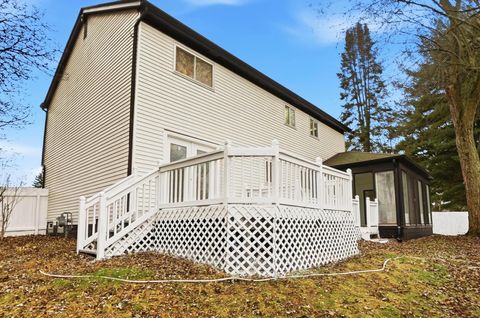 Tiny photo for 651 Cranfield Place, Columbus, OH 43213 (MLS # 225045446)