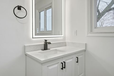 Tiny photo for 651 Cranfield Place, Columbus, OH 43213 (MLS # 225045446)