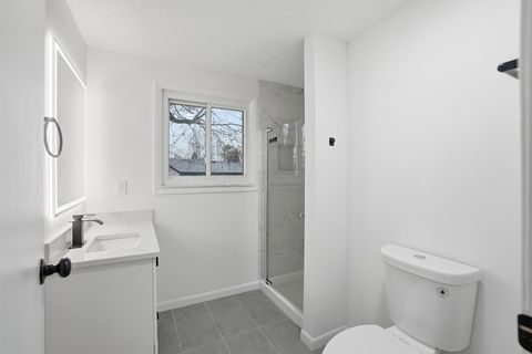 Tiny photo for 651 Cranfield Place, Columbus, OH 43213 (MLS # 225045446)