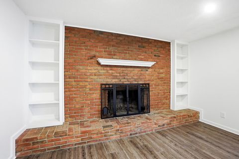 Tiny photo for 651 Cranfield Place, Columbus, OH 43213 (MLS # 225045446)