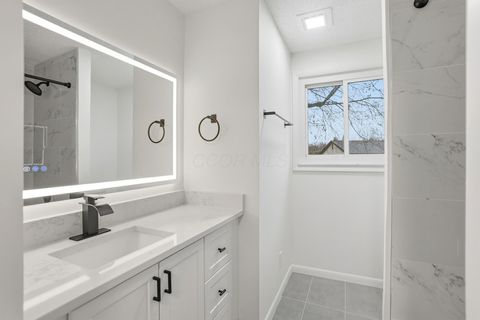 Tiny photo for 651 Cranfield Place, Columbus, OH 43213 (MLS # 225045446)