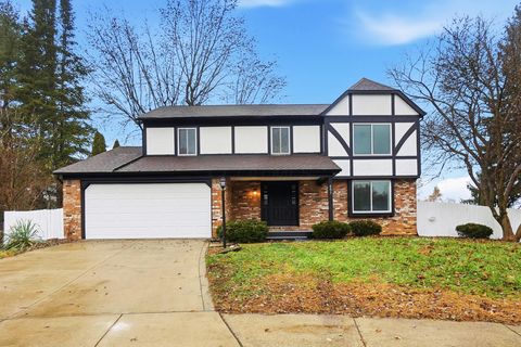 Photo of 651 Cranfield Place, Columbus, OH 43213 (MLS # 225045446)