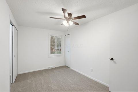 Tiny photo for 651 Cranfield Place, Columbus, OH 43213 (MLS # 225045446)