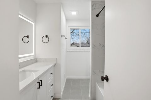 Tiny photo for 651 Cranfield Place, Columbus, OH 43213 (MLS # 225045446)