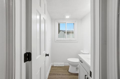 Tiny photo for 651 Cranfield Place, Columbus, OH 43213 (MLS # 225045446)