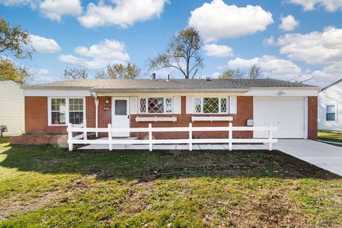 Photo of 491 Daventry Lane, Gahanna, OH 43230 (MLS # 225043129)