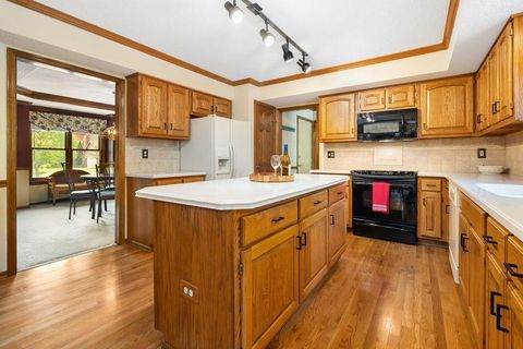 Tiny photo for 165 Briarbend Boulevard, Powell, OH 43065 (MLS # 226014265)