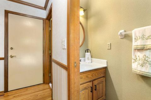 Tiny photo for 165 Briarbend Boulevard, Powell, OH 43065 (MLS # 226014265)