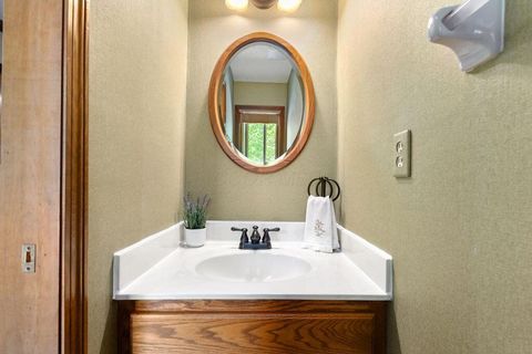 Tiny photo for 165 Briarbend Boulevard, Powell, OH 43065 (MLS # 226014265)