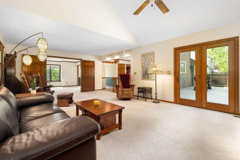 Tiny photo for 165 Briarbend Boulevard, Powell, OH 43065 (MLS # 226014265)