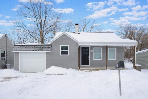 Photo of 211 N McElroy Road, Mansfield, OH 44905 (MLS # 226003000)