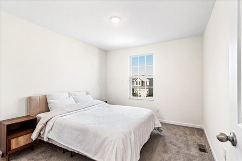 Tiny photo for 5999 Bears Run Road, Columbus, OH 43232 (MLS # 225041898)