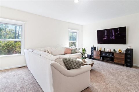 Tiny photo for 5999 Bears Run Road, Columbus, OH 43232 (MLS # 225041898)