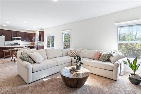 Tiny photo for 5999 Bears Run Road, Columbus, OH 43232 (MLS # 225041898)