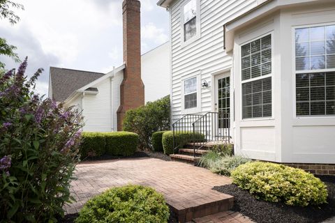 Tiny photo for 6759 Headwater Trail, New Albany, OH 43054 (MLS # 225026148)