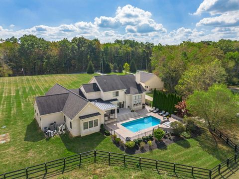 Photo of 6861 Heverlo Road, Sunbury, OH 43074 (MLS # 226003793)