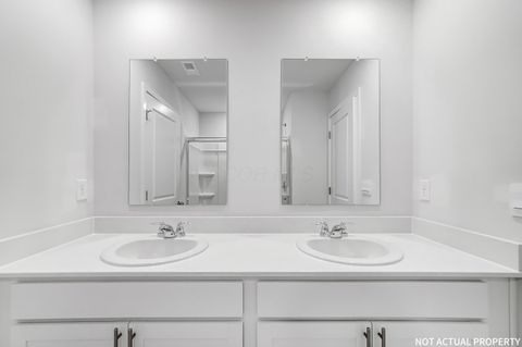 Tiny photo for 143 Brookside Drive, Jeffersonville, OH 43128 (MLS # 225045248)